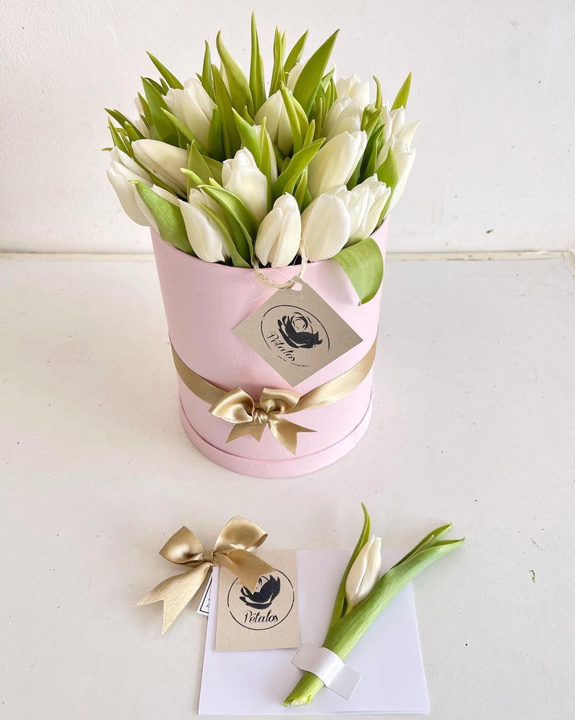 Caja top de 30 tulipanes